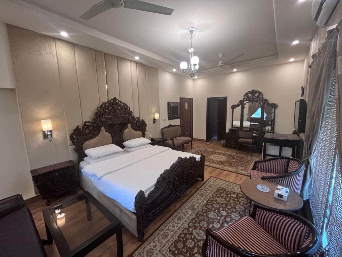Shelton Hotel ラーワルピンディー エクステリア 写真
